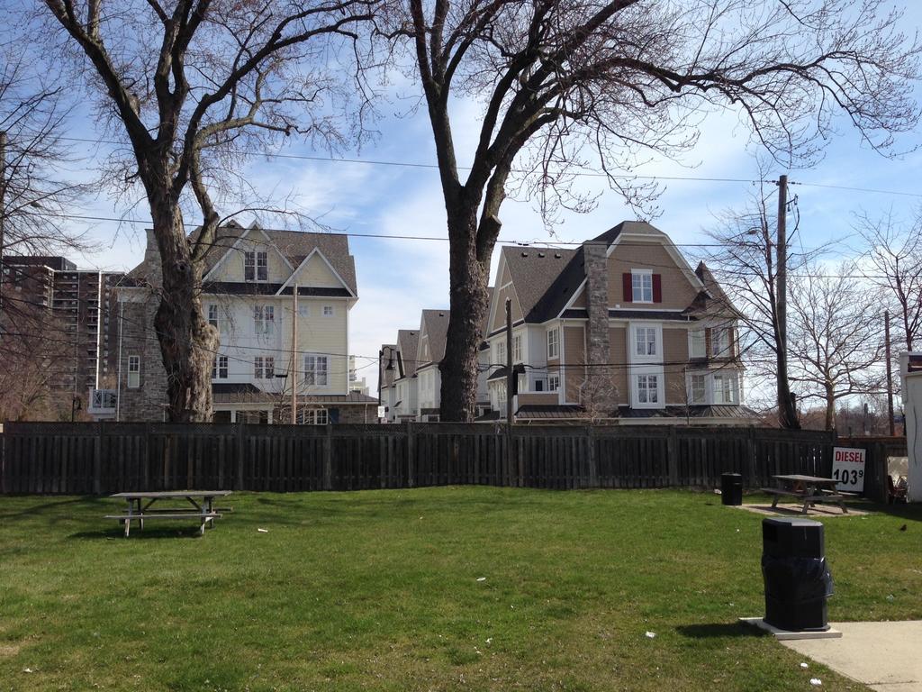 Ivy Motel Toronto Zewnętrze zdjęcie